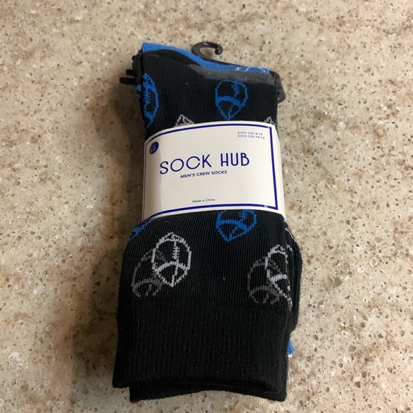 NWT Sock Hub Crew Socks - 3 Pack - Picture 1 of 3